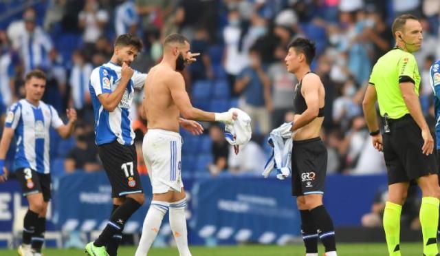 牌面！武磊和本泽马交换球衣 西班牙人2比1胜皇马