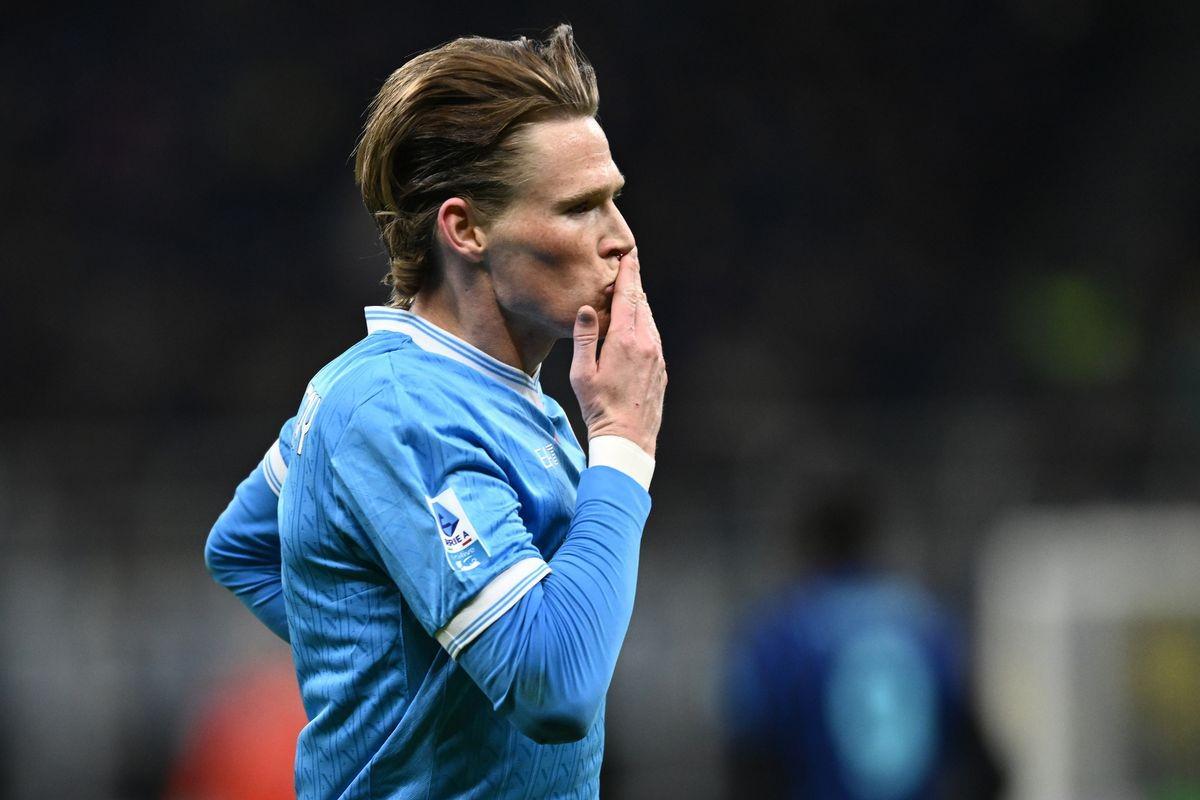 世界杯直播客户端下载-罗西建议卡里克：把麦克托米奈带回来吧！